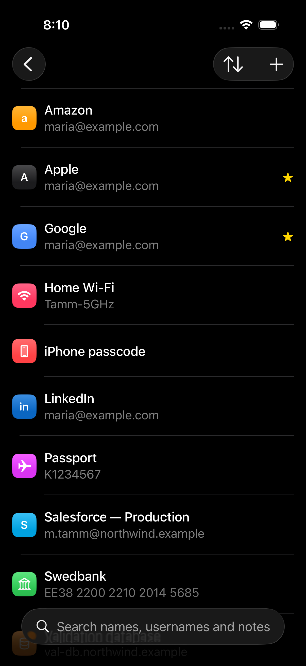 Hoidur on iPhone, showing the list of saved items.